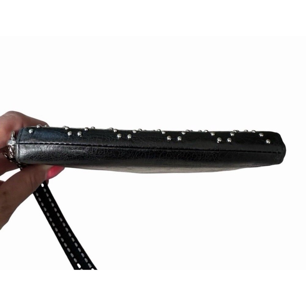 HOBO INTERNATIONAL black SOFT LEATHER ZIP AROUND STUDDED WALLET - Picture 2 of 16